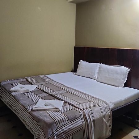 Hotel Caveri Comfort Inn Madikeri Luaran gambar