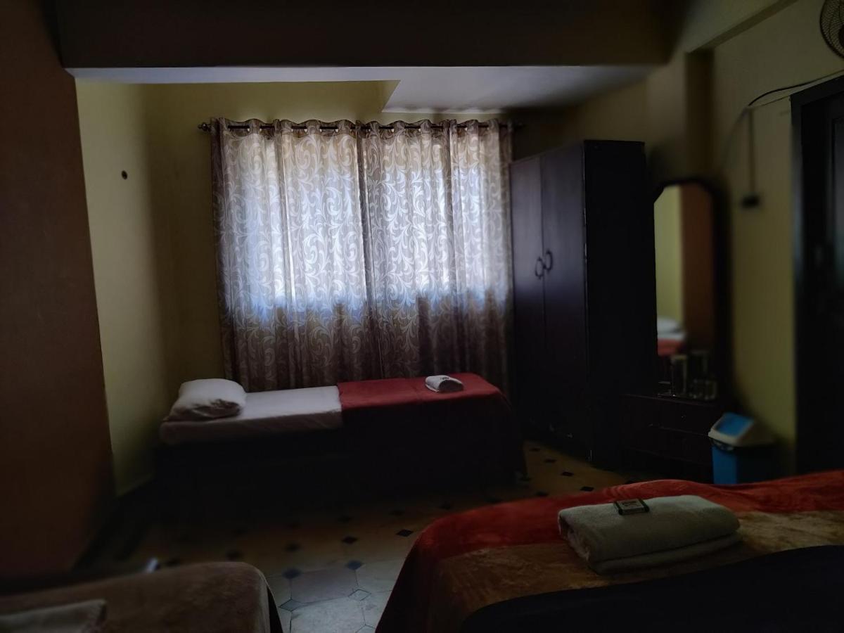 Hotel Caveri Comfort Inn Madikeri Luaran gambar
